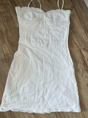 Tiger Mist White Lace-Trim Slip Top